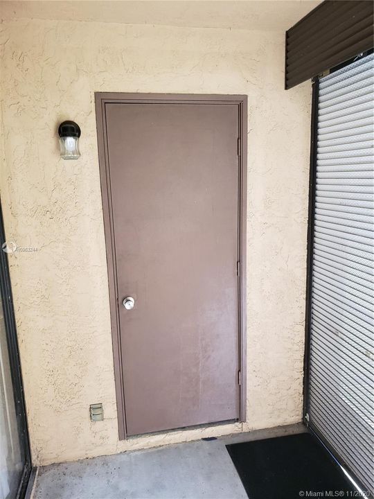 Recently Sold: $134,999 (2 beds, 2 baths, 1070 Square Feet)