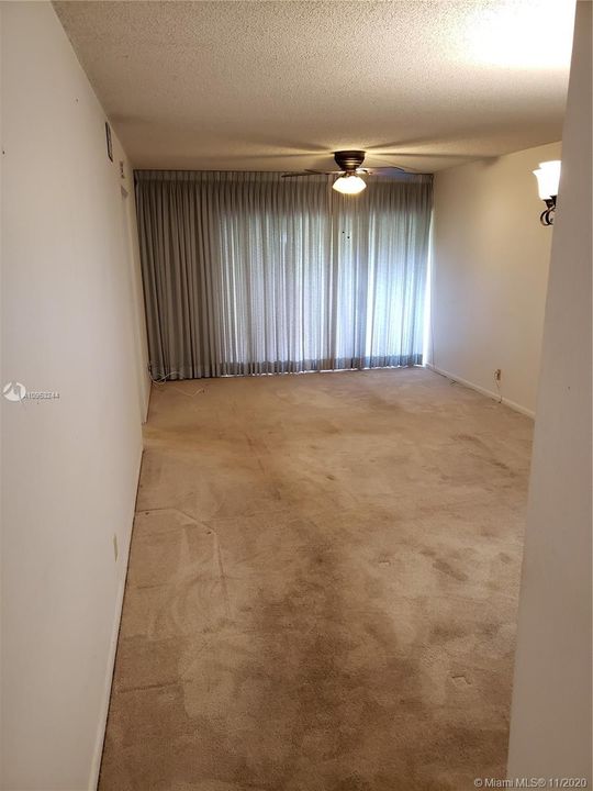 Recently Sold: $134,999 (2 beds, 2 baths, 1070 Square Feet)