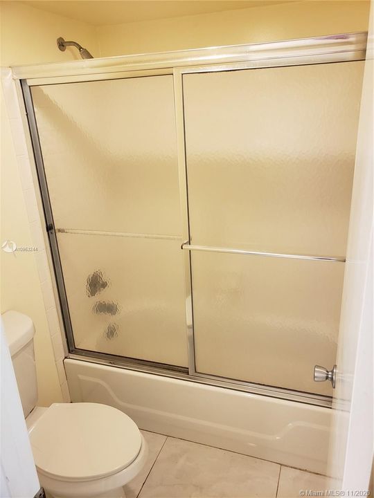 Recently Sold: $134,999 (2 beds, 2 baths, 1070 Square Feet)