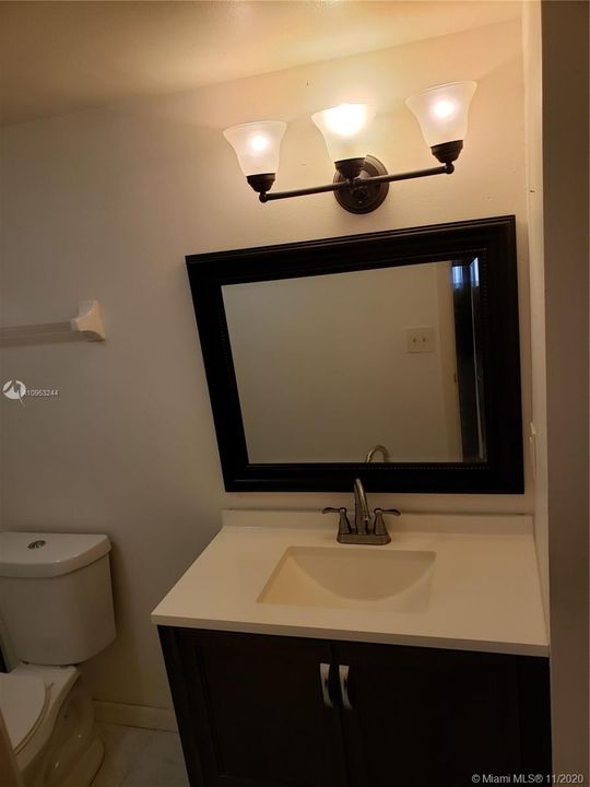Recently Sold: $134,999 (2 beds, 2 baths, 1070 Square Feet)