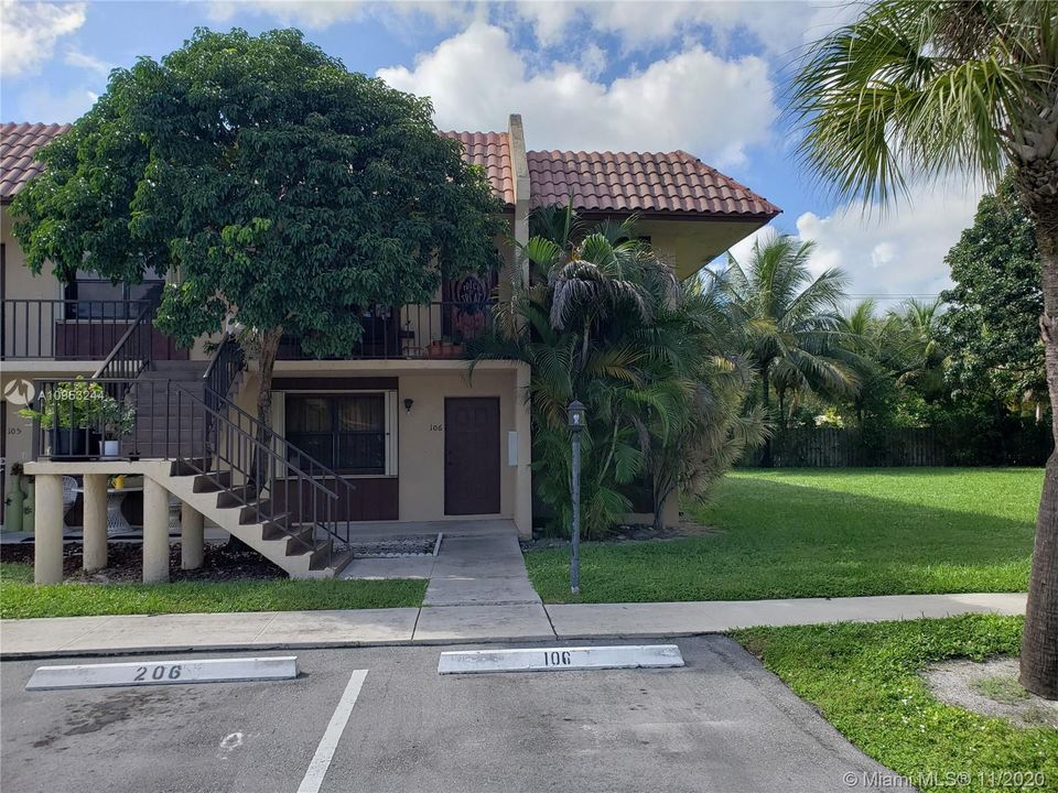 Recently Sold: $134,999 (2 beds, 2 baths, 1070 Square Feet)