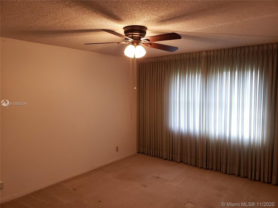 Recently Sold: $134,999 (2 beds, 2 baths, 1070 Square Feet)