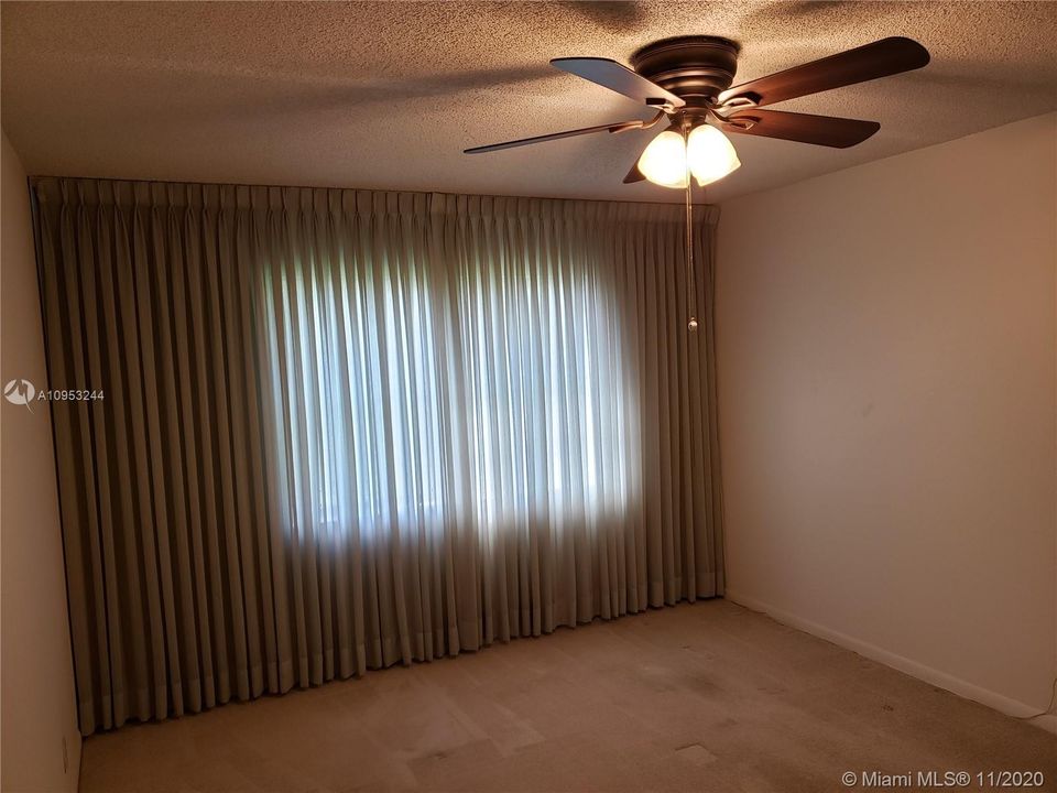 Recently Sold: $134,999 (2 beds, 2 baths, 1070 Square Feet)