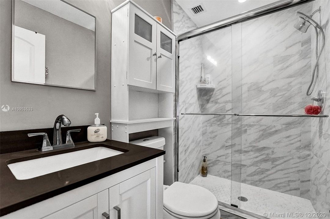 Owner's Bath