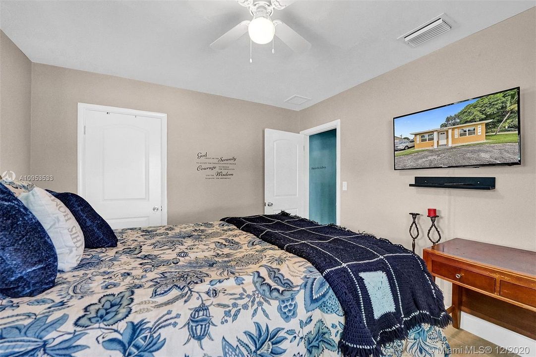 Guest bedroom 2