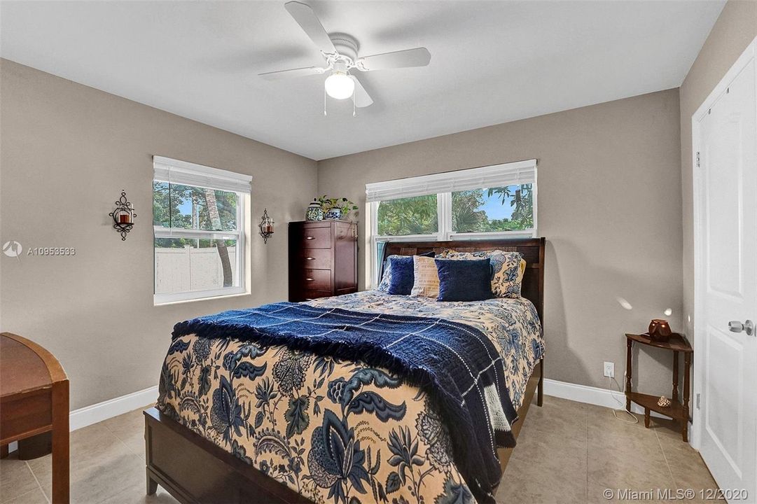 Guest Bedroom Room 1