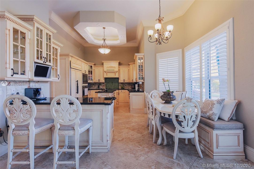 Recently Rented: $6,500 (5 beds, 4 baths, 3133 Square Feet)