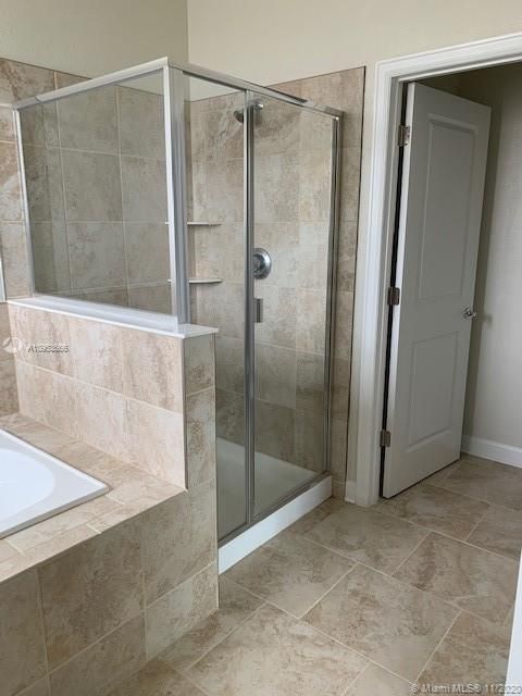 Recently Rented: $1,850 (3 beds, 2 baths, 1912 Square Feet)