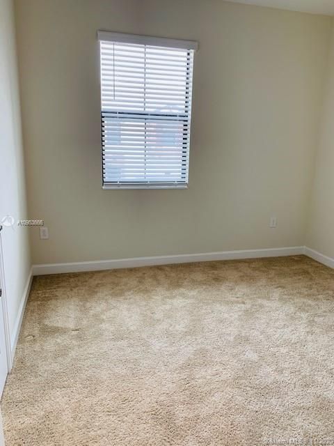 Recently Rented: $1,850 (3 beds, 2 baths, 1912 Square Feet)