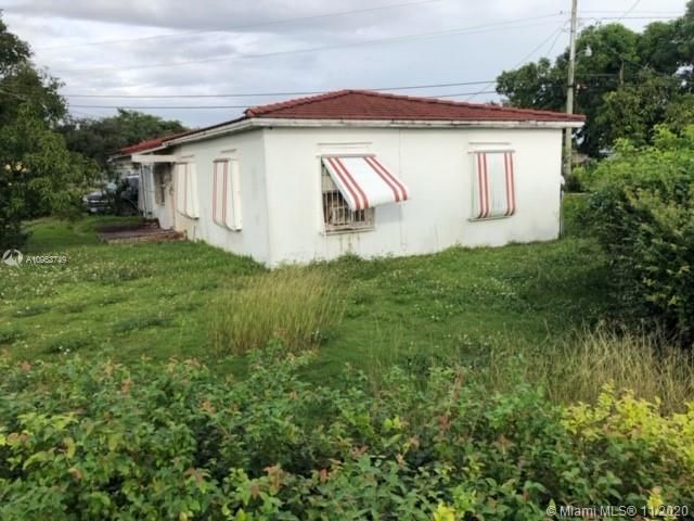 Recently Sold: $149,000 (3 beds, 1 baths, 1106 Square Feet)