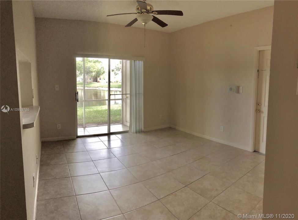 Recently Sold: $150,000 (2 beds, 2 baths, 807 Square Feet)