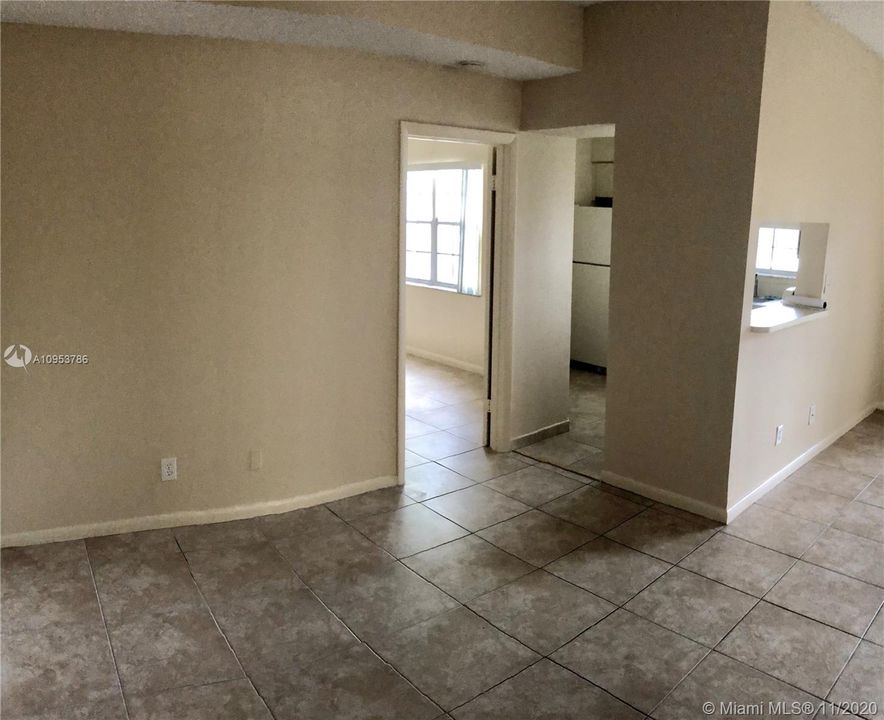 Recently Sold: $150,000 (2 beds, 2 baths, 807 Square Feet)