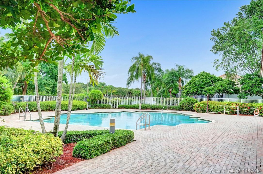Vendido Recientemente: $350,000 (3 camas, 2 baños, 1515 Pies cuadrados)