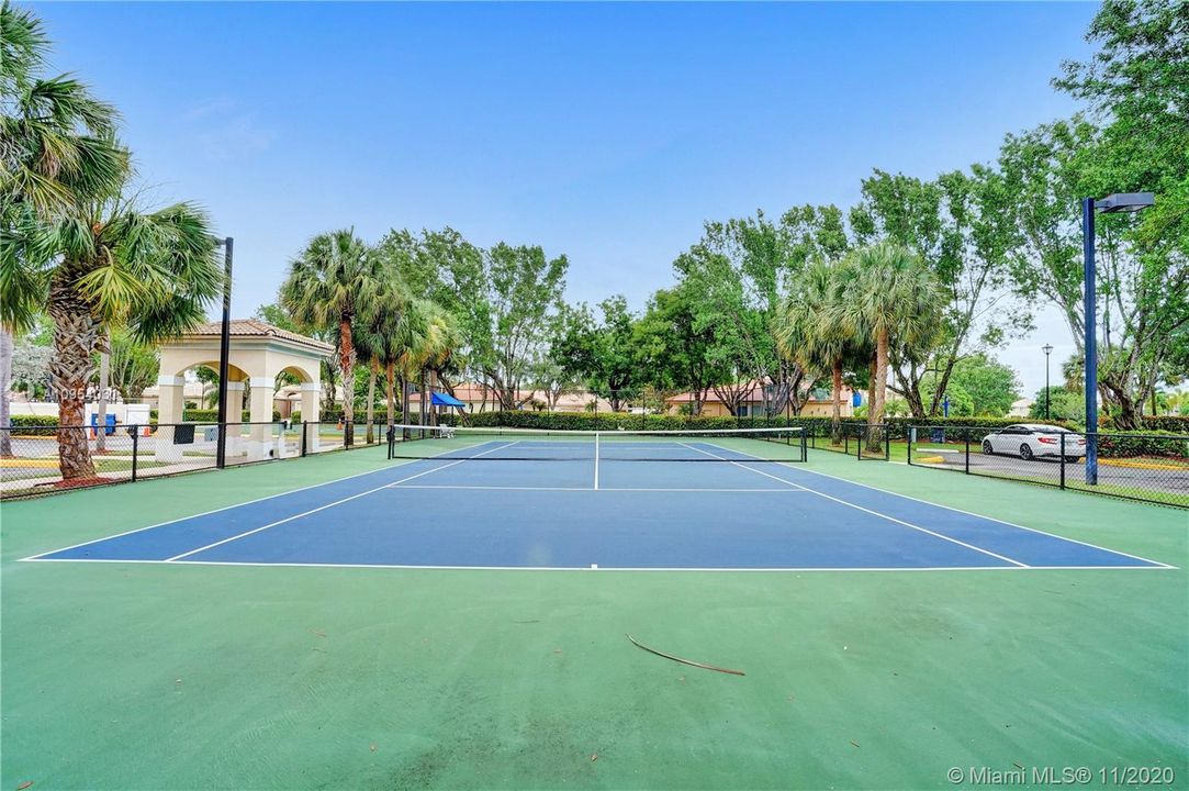 Vendido Recientemente: $350,000 (3 camas, 2 baños, 1515 Pies cuadrados)
