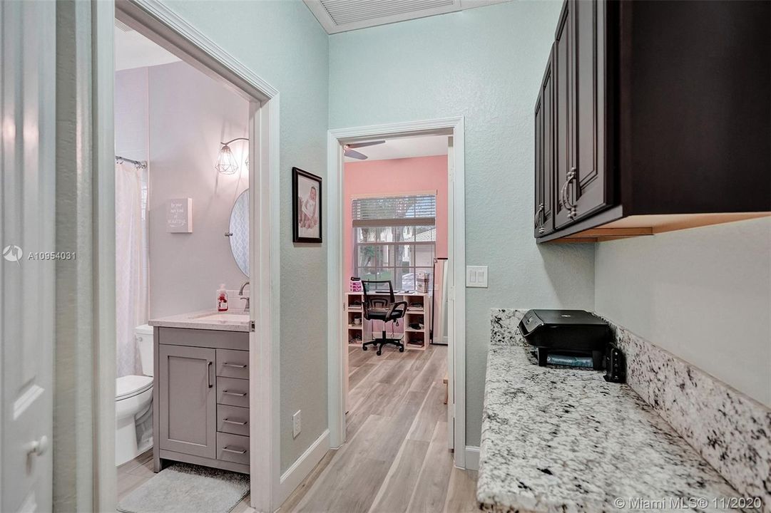 Vendido Recientemente: $350,000 (3 camas, 2 baños, 1515 Pies cuadrados)