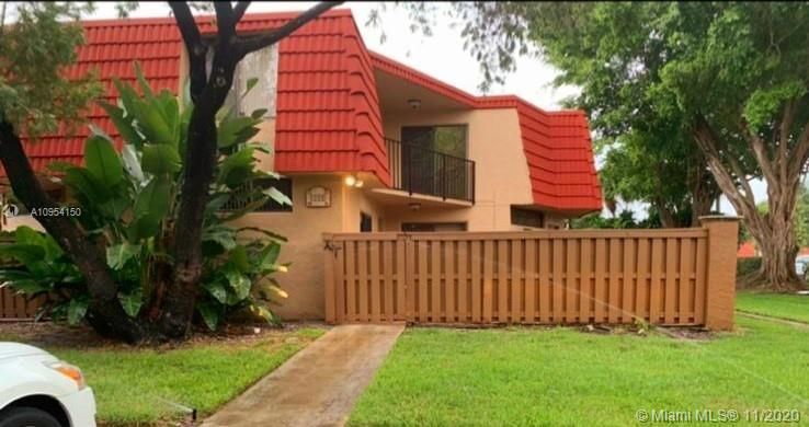 Vendido Recientemente: $239,900 (2 camas, 2 baños, 1302 Pies cuadrados)