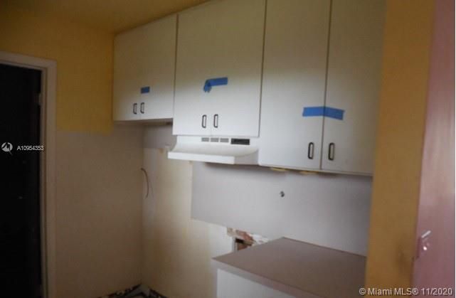 Недавно продано: $305,000 (3 спален, 2 ванн, 1300 Квадратных фут)