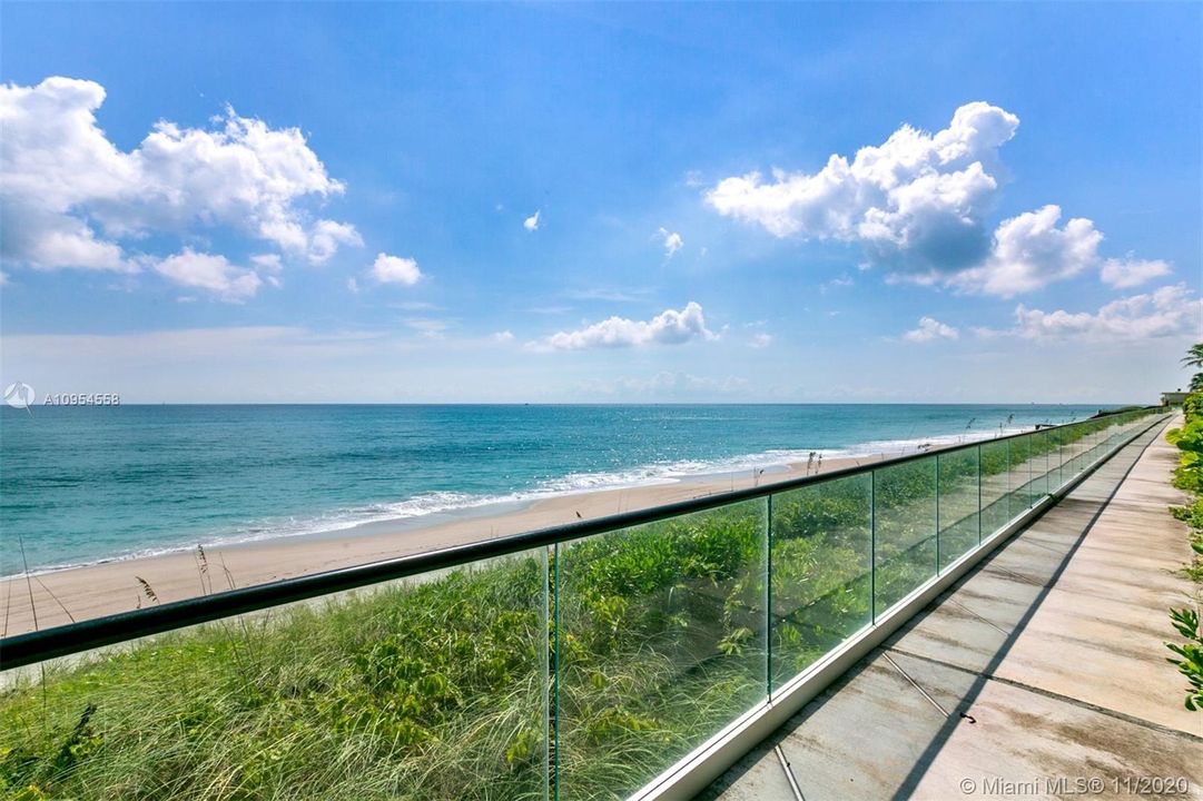 Недавно продано: $650,000 (2 спален, 2 ванн, 1804 Квадратных фут)