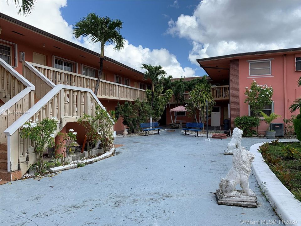 Recently Sold: $150,000 (2 beds, 1 baths, 640 Square Feet)