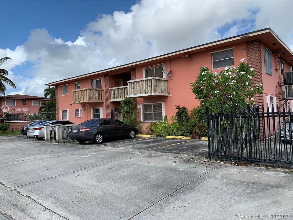 Recently Sold: $150,000 (2 beds, 1 baths, 640 Square Feet)