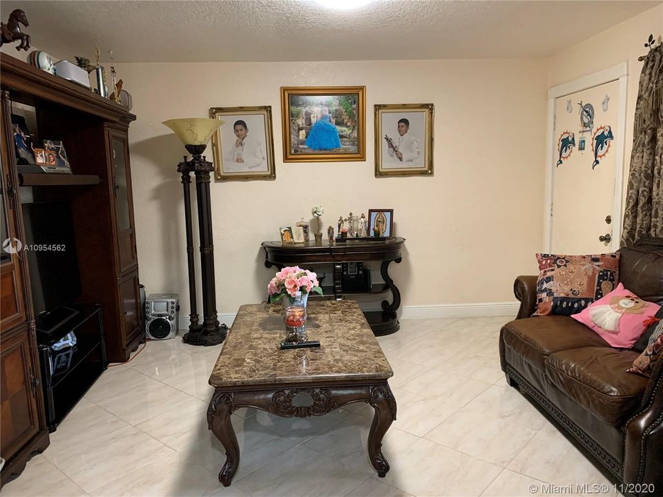 Recently Sold: $150,000 (2 beds, 1 baths, 640 Square Feet)