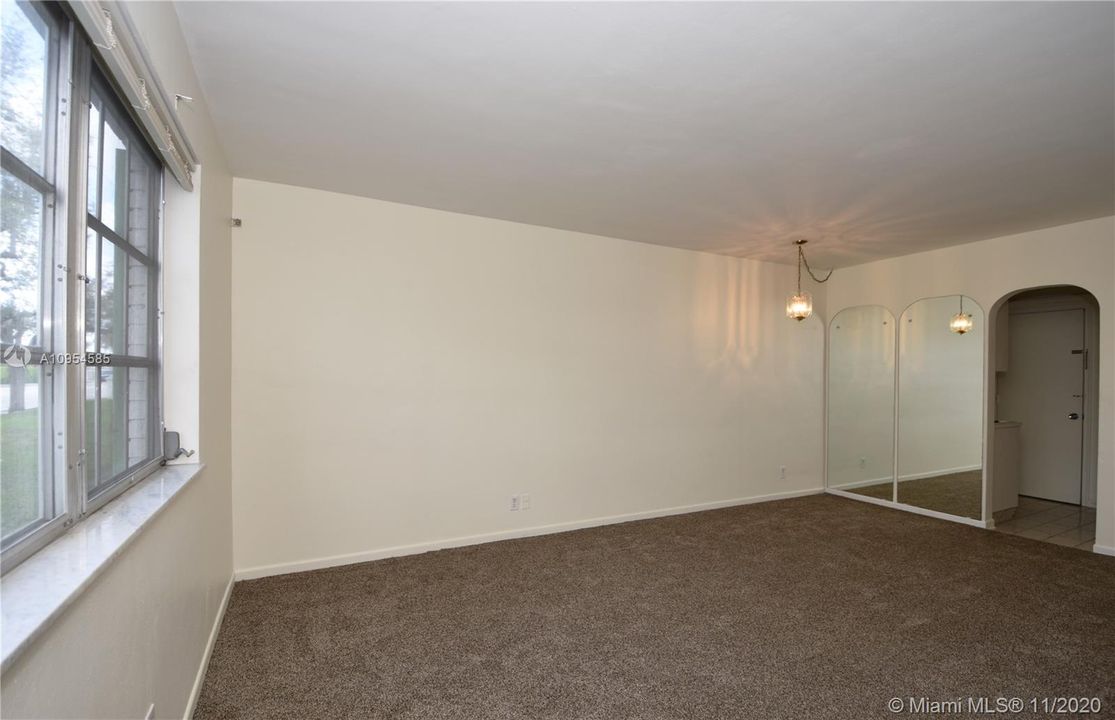 Recently Sold: $62,900 (1 beds, 1 baths, 650 Square Feet)