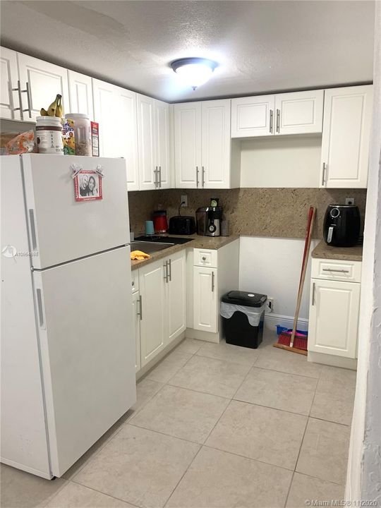 Recently Rented: $800 (1 beds, 1 baths, 1580 Square Feet)