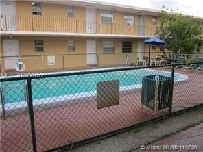 Recently Sold: $138,000 (1 beds, 1 baths, 632 Square Feet)