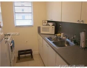 Recently Sold: $138,000 (1 beds, 1 baths, 632 Square Feet)