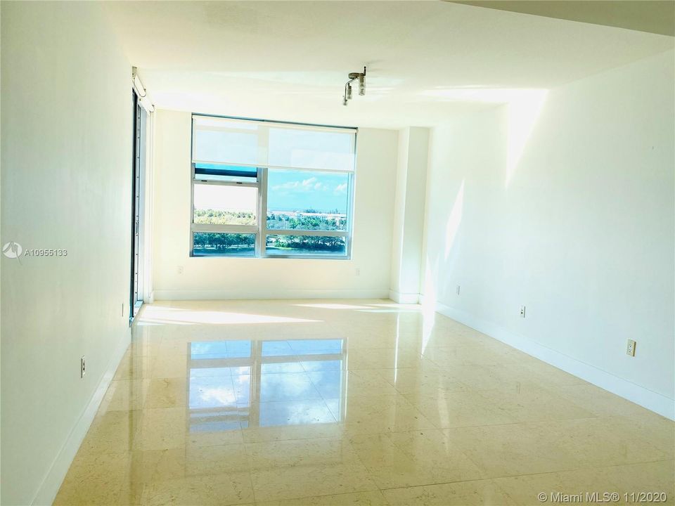 Recently Rented: $2,100 (2 beds, 2 baths, 1165 Square Feet)
