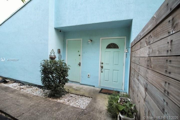 Vendido Recientemente: $225,000 (2 camas, 2 baños, 987 Pies cuadrados)