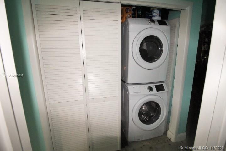 Vendido Recientemente: $225,000 (2 camas, 2 baños, 987 Pies cuadrados)