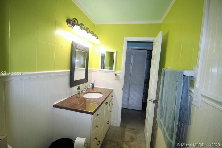 Vendido Recientemente: $225,000 (2 camas, 2 baños, 987 Pies cuadrados)