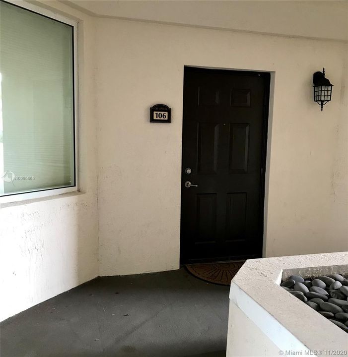 Recently Sold: $265,000 (3 beds, 2 baths, 1207 Square Feet)