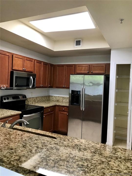 Recently Sold: $265,000 (3 beds, 2 baths, 1207 Square Feet)