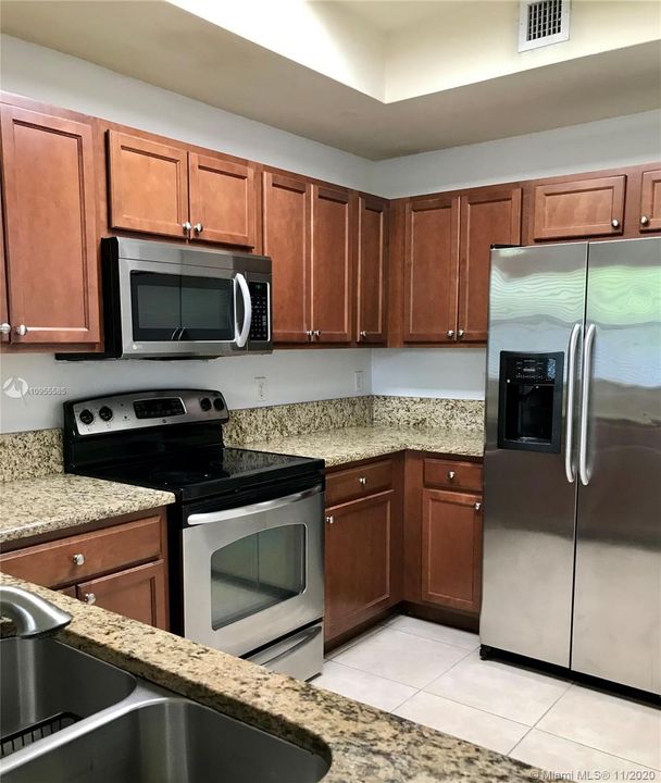 Recently Sold: $265,000 (3 beds, 2 baths, 1207 Square Feet)