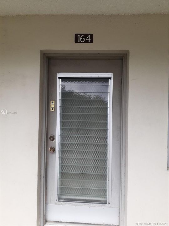 Recently Sold: $44,500 (1 beds, 1 baths, 705 Square Feet)
