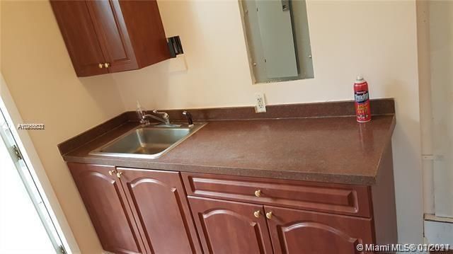 Недавно арендовано: $775 (0 спален, 1 ванн, 1611 Квадратных фут)