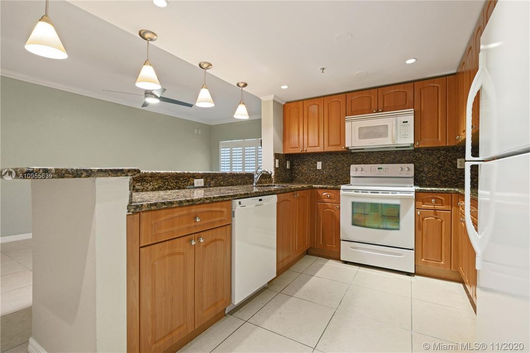 Vendido Recientemente: $210,000 (1 camas, 1 baños, 786 Pies cuadrados)