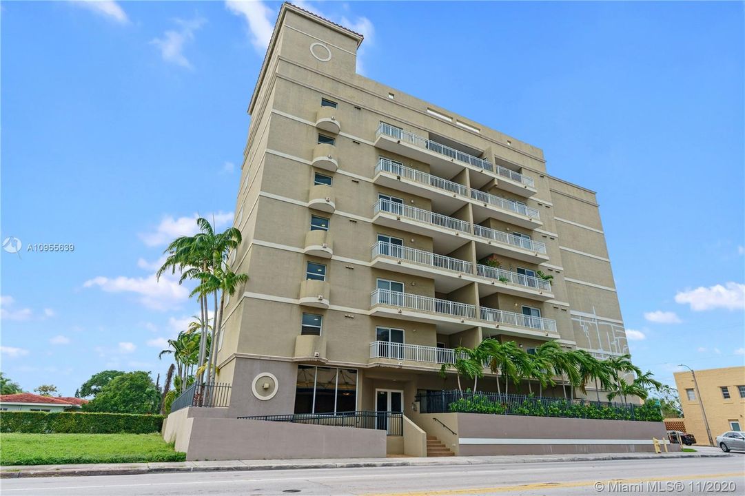 Vendido Recientemente: $210,000 (1 camas, 1 baños, 786 Pies cuadrados)
