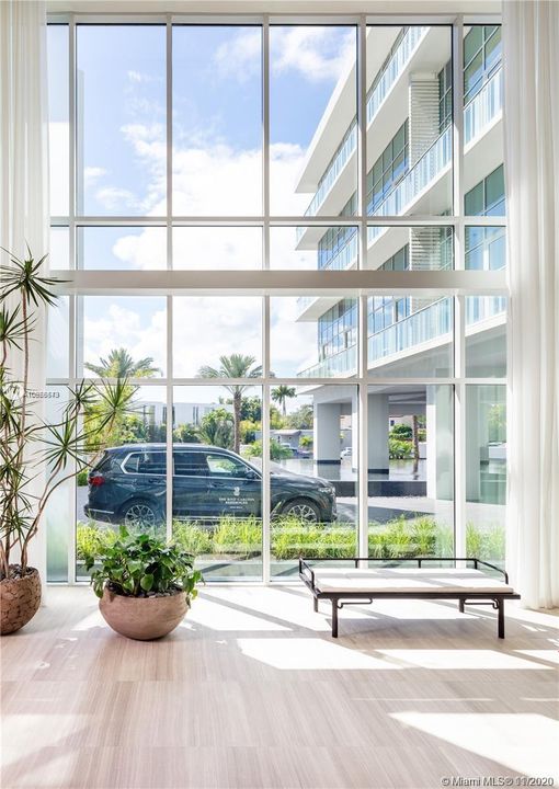 Recently Sold: $17,085,000 (4 beds, 4 baths, 6332 Square Feet)
