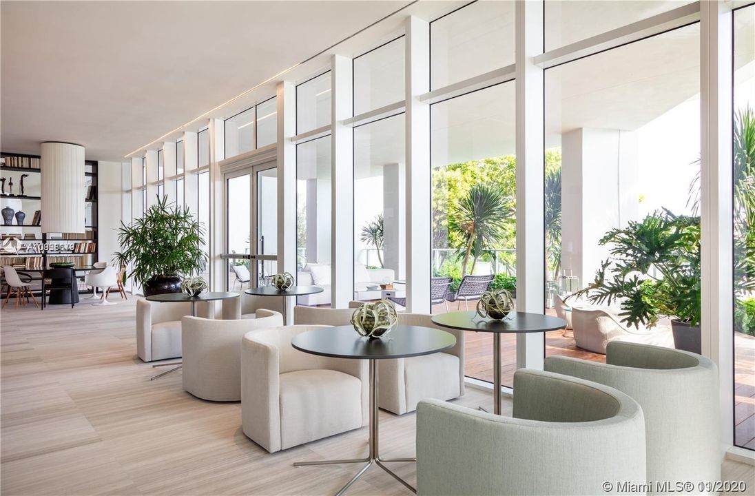 Recently Sold: $17,085,000 (4 beds, 4 baths, 6332 Square Feet)