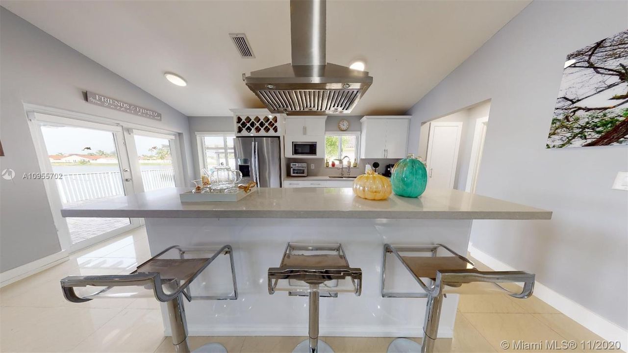 Vendido Recientemente: $420,000 (3 camas, 2 baños, 1410 Pies cuadrados)