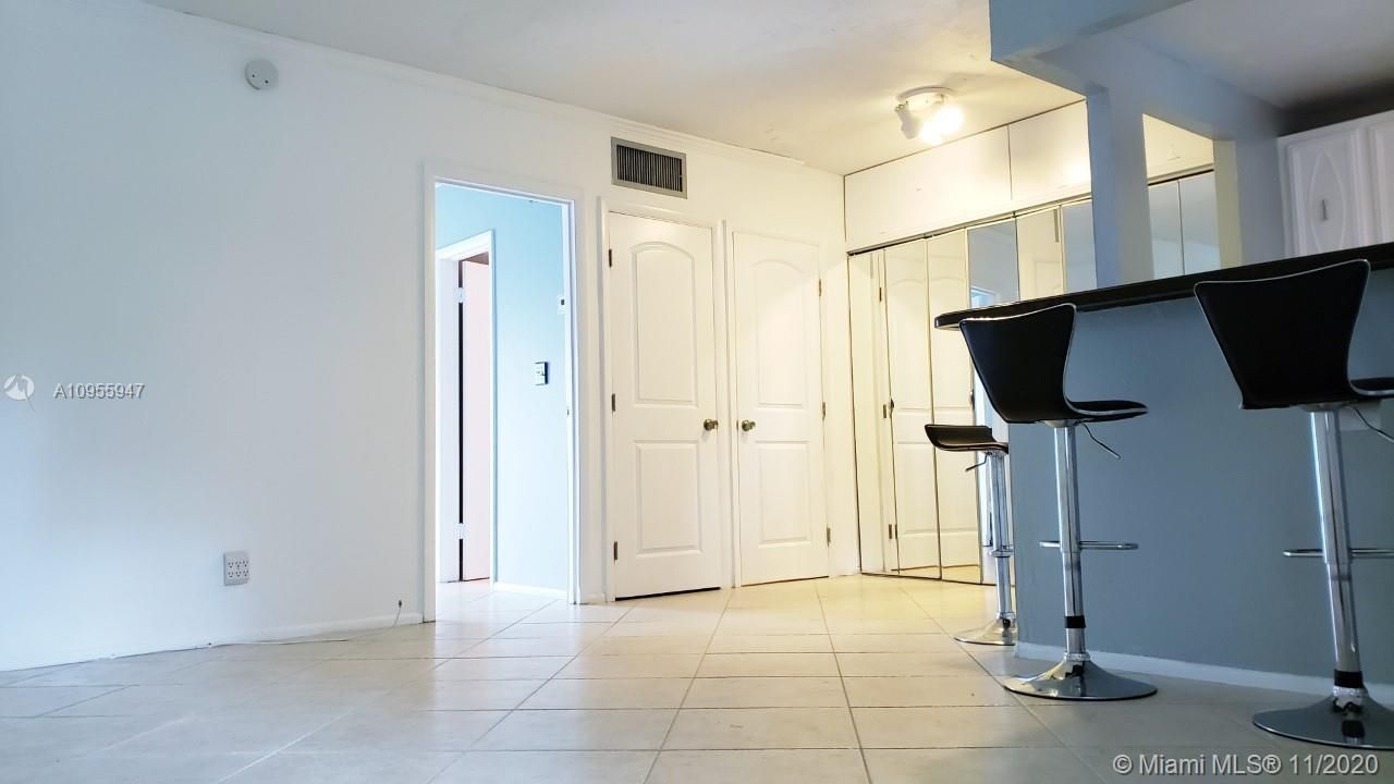 Vendido Recientemente: $120,000 (1 camas, 1 baños, 535 Pies cuadrados)