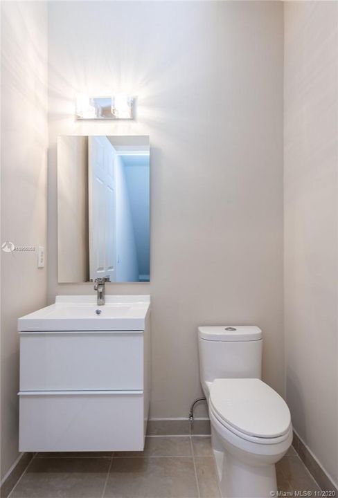 最近售出: $420,000 (3 贝兹, 3 浴室, 2100 平方英尺)