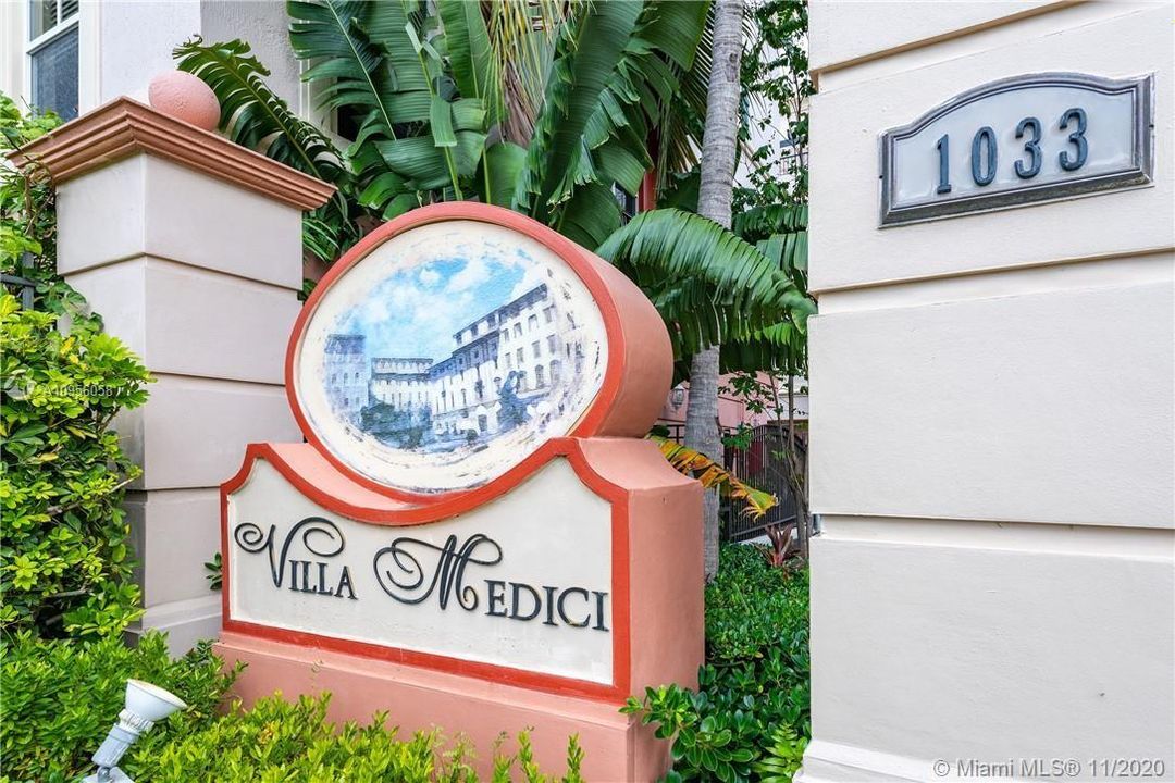 最近售出: $420,000 (3 贝兹, 3 浴室, 2100 平方英尺)