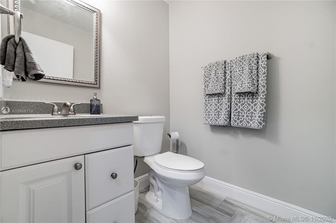 Recently Sold: $439,000 (3 beds, 2 baths, 2585 Square Feet)