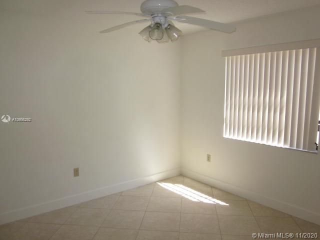 Recently Rented: $2,350 (3 beds, 2 baths, 1724 Square Feet)