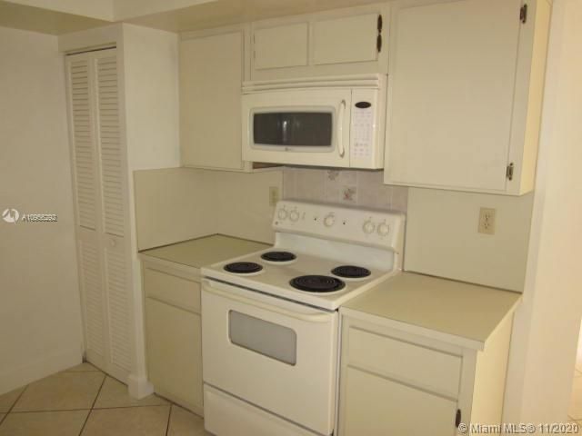Recently Rented: $2,350 (3 beds, 2 baths, 1724 Square Feet)