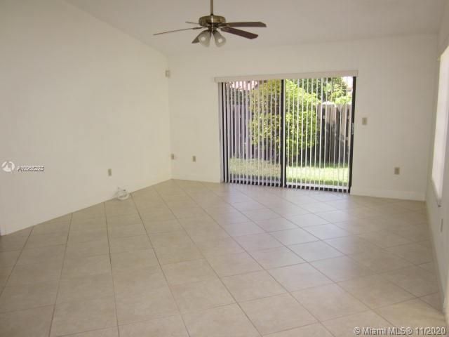 Recently Rented: $2,350 (3 beds, 2 baths, 1724 Square Feet)